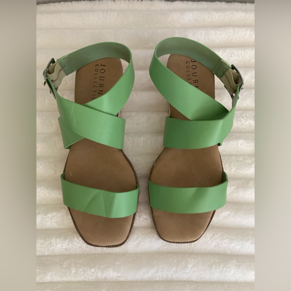 Journey Collection | Women’s Havalee Platform Sandals - Picture 5 of 8